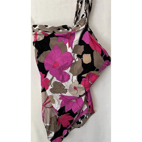 Trina Turk NWT Lynx Ruffle High Neck Reversible 1 Piece Bathing Suit size 12 - Picture 6 of 9